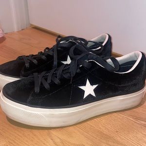Converse One Star Platform Velvet Sneaker.